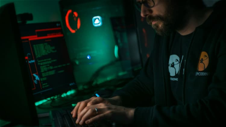 The Role of AI in Enhancing Cybersecurity Measures​