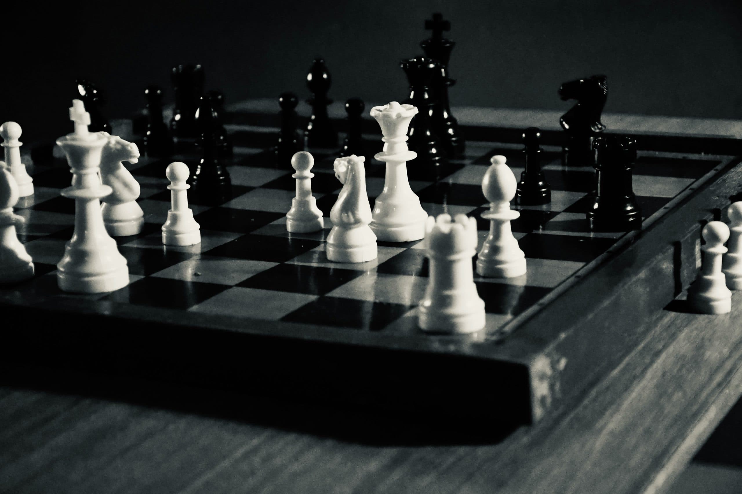 AI-Powered Competitive Analysis: Gaining Market Insights Efficiently​