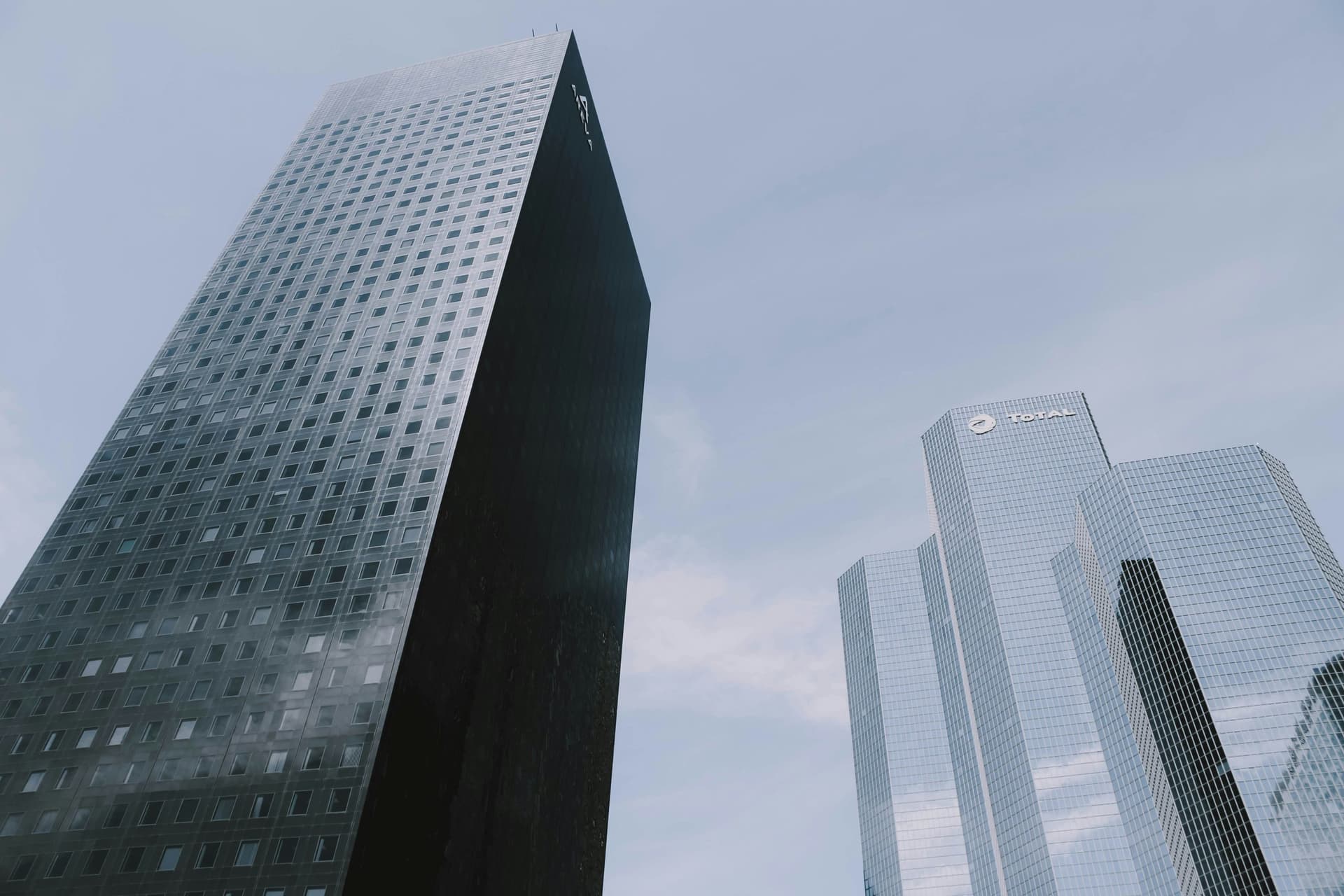 The Impact of AI on Automating Business Compliance Monitoring​