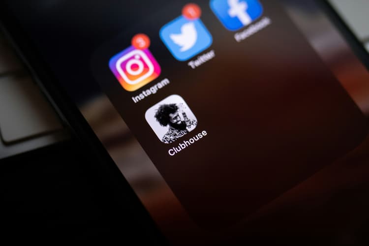 How to Use AI to Automate Your Social Media and Save 10 Hours a Week